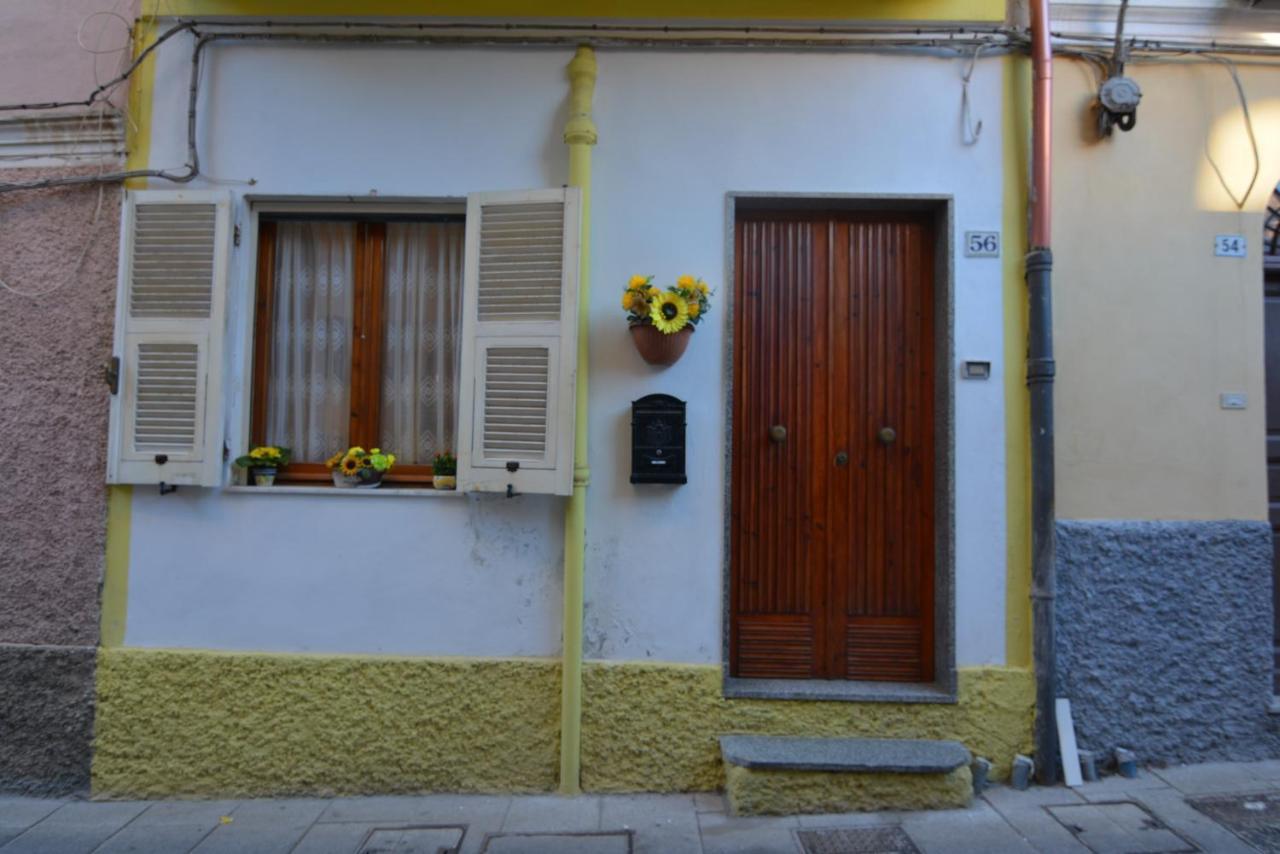 Casa Vacanze I Girasoli Iglesias Extérieur photo