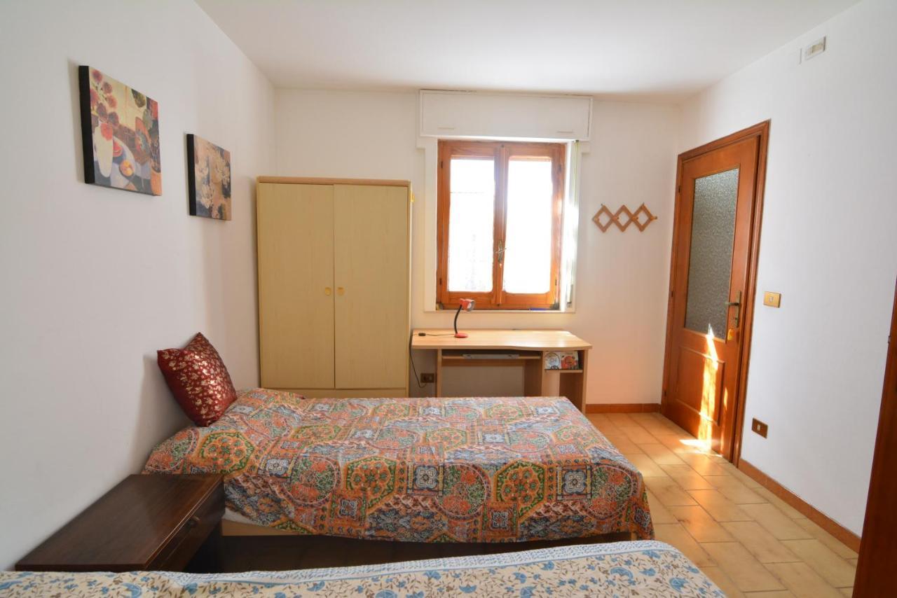 Casa Vacanze I Girasoli Iglesias Extérieur photo